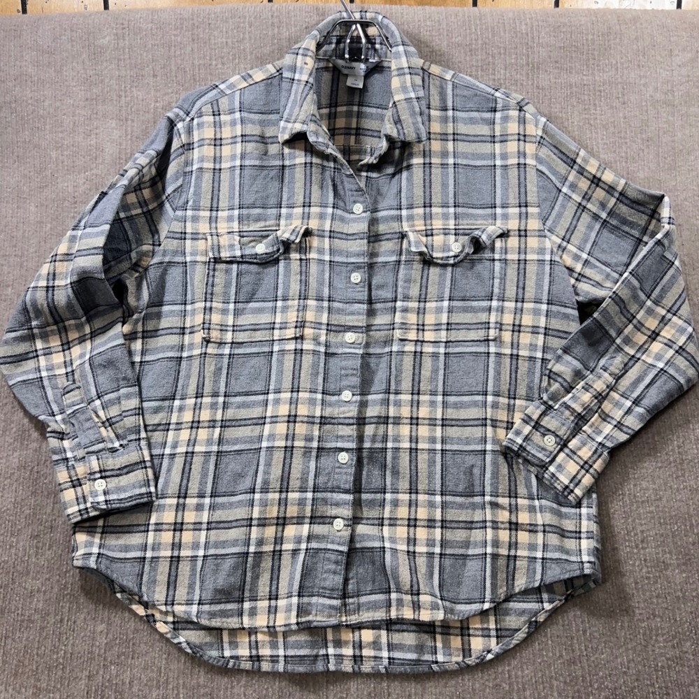 Old Navy Boyfriend Flannel Shirt Grey Plaid Long Sleeve Button Up Womens M